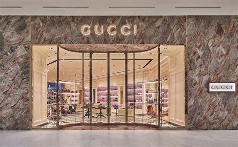 gucci shop brisbane.